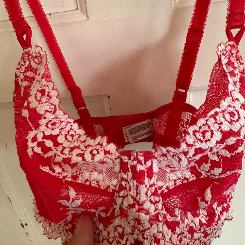 Wacoal Embrace Lace bra size‎ 32D